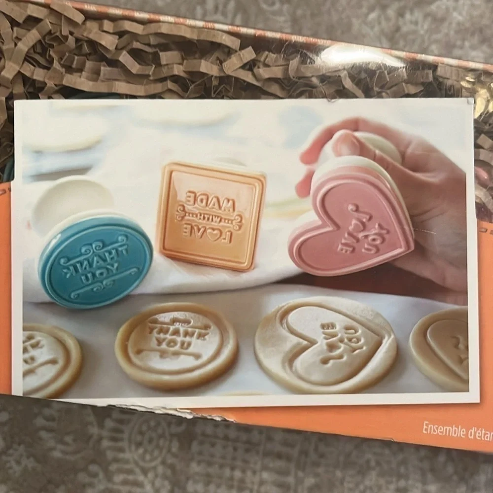 Brand New Hallmark Cookie Press Set of 3 Shortbread Recipe Thank You Love You